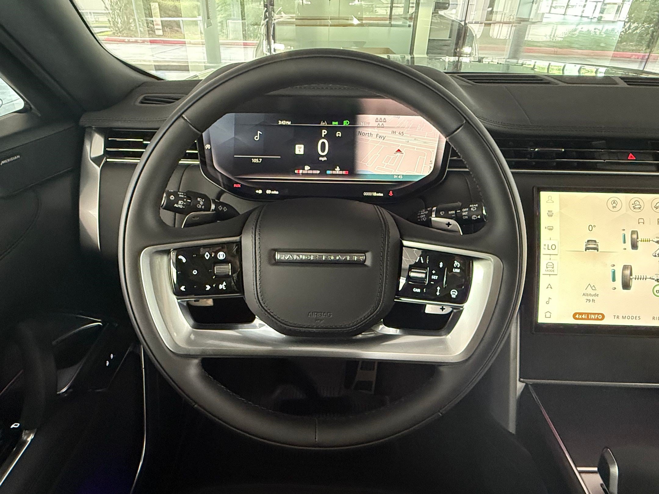 New 2026 Land Rover Range Rover Long Wheelbase SE AWD/4WD image 14