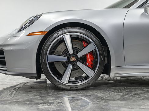 Used 2026 Porsche 911 Carrera 4S AWD/4WD image 3