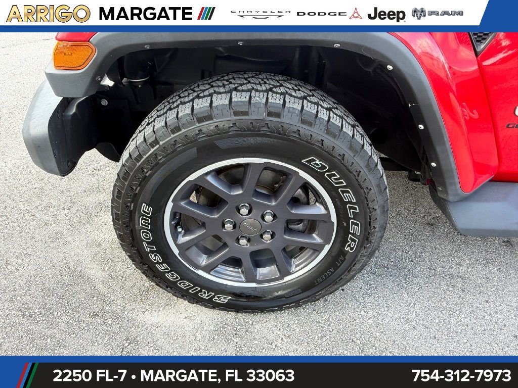 Used 2023 Jeep Gladiator Overland w/ Popular Equipment Package AWD/4WD image 19