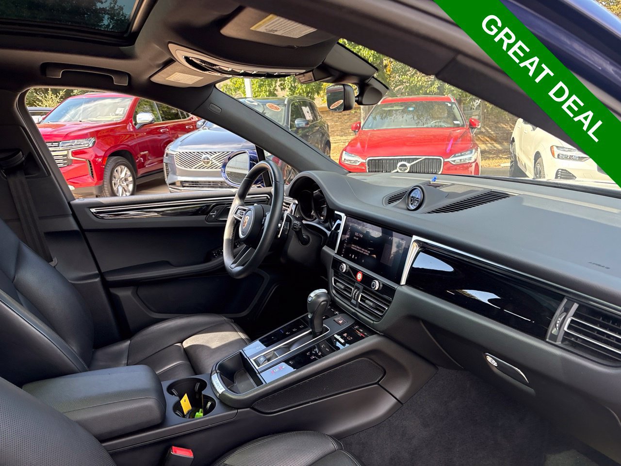 Used 2024 Porsche Macan w/ Premium Plus Package AWD/4WD image 16