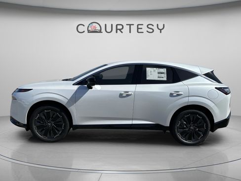 New 2026 Nissan Murano Platinum w/ Cargo Package AWD/4WD image 2