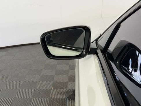 Used 2020 BMW M760i xDrive w/ Luxury Rear Seating Package image 24