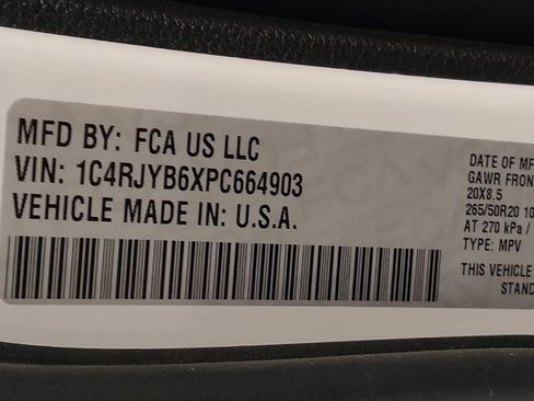 Used 2023 Jeep Grand Cherokee 4WD 4xe image 33