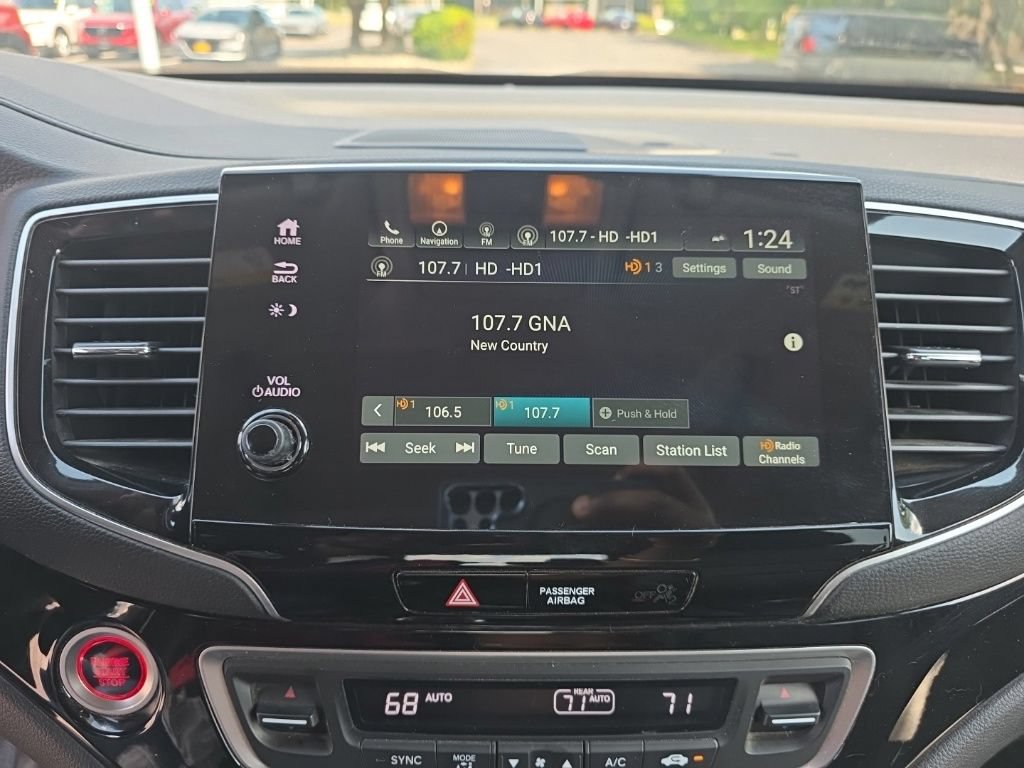 Used 2022 Honda Pilot Touring image 18