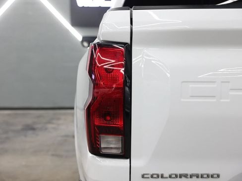 Used 2024 Chevrolet Colorado W/T RWD image 23