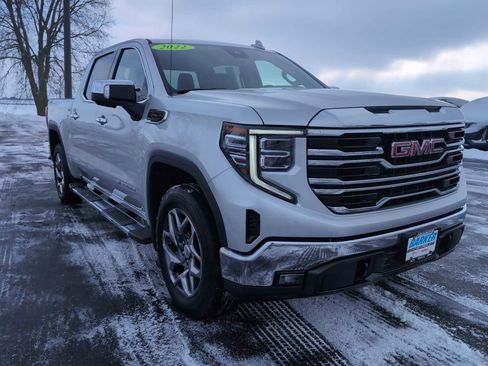 Used 2022 GMC Sierra 1500 SLT w/ SLT Premium Package image 15