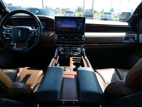 Used 2022 Lincoln Navigator L Reserve w/ Equipment Group 201A image 25