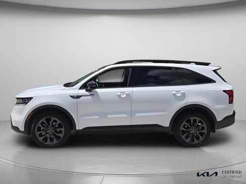 Certified 2023 Kia Sorento SX Prestige image 3