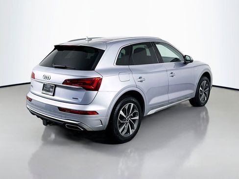 Used 2023 Audi Q5 2.0T Premium w/ Convenience Package image 9