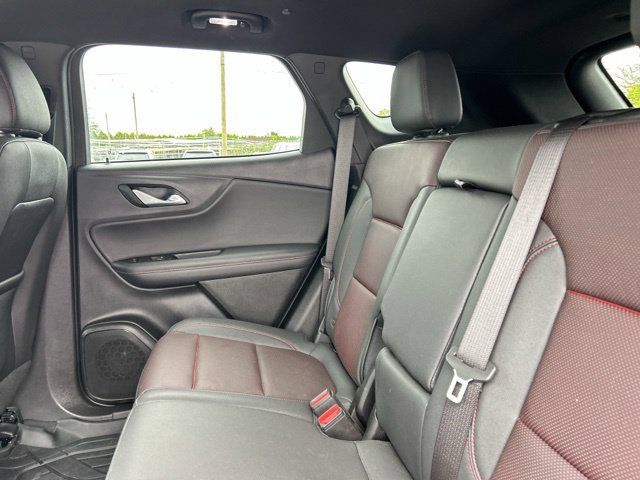 Used 2022 Chevrolet Blazer RS w/ Enhanced Convenience Package AWD/4WD image 19