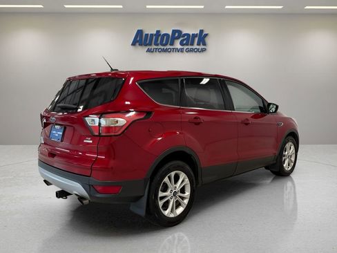 Used 2017 Ford Escape SE image 7