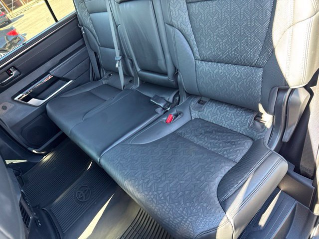 Used 2025 Toyota Sequoia Limited w/ Tow Technology Package AWD/4WD image 24