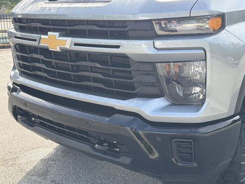 Used 2025 Chevrolet Silverado 2500 Custom w/ Custom Value Package AWD/4WD image 34