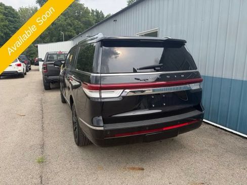Used 2023 Lincoln Navigator L Reserve w/ Equipment Group 201A AWD/4WD image 7