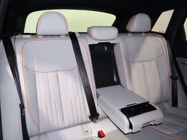 Used 2024 Audi Q8 e-tron Prestige AWD/4WD image 17