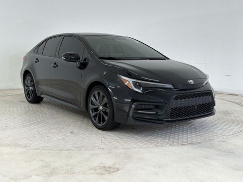 Used 2024 Toyota Corolla SE FWD image 7