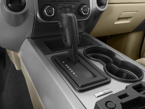 Used 2016 Ford Expedition EL XLT image 8