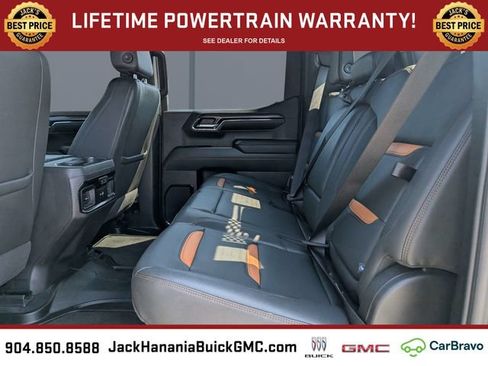 Used 2024 GMC Sierra 1500 AT4 w/ Technology Package AWD/4WD image 13