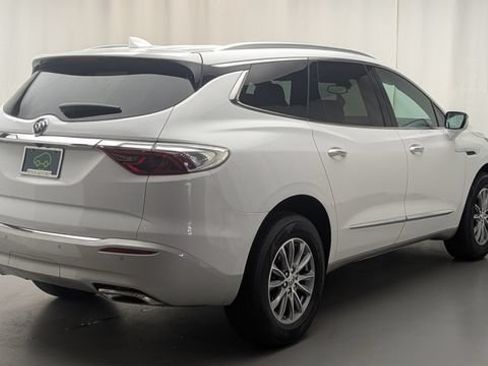 Certified 2024 Buick Enclave Essence FWD image 6