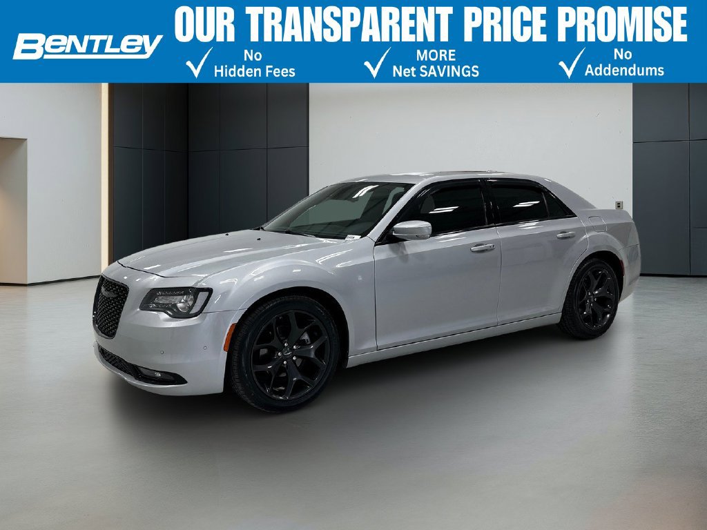 Used 2022 Chrysler 300 S w/ Comfort Group RWD image 1