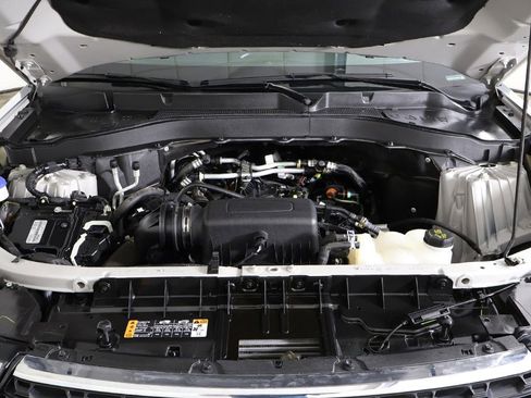 Used 2023 Ford Explorer XLT w/ Equipment Group 202A AWD/4WD image 20