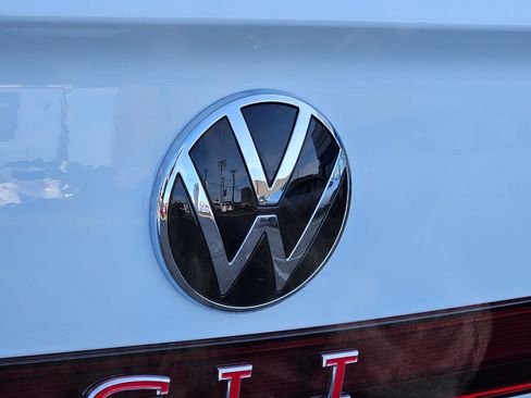 New 2025 Volkswagen Jetta GLI Autobahn image 27