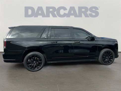 Used 2024 Cadillac Escalade ESV Sport w/ LPO, ONYX Package image 8