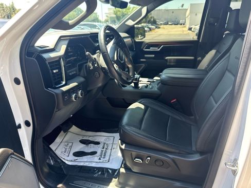 Used 2023 GMC Sierra 1500 Denali AWD/4WD image 10