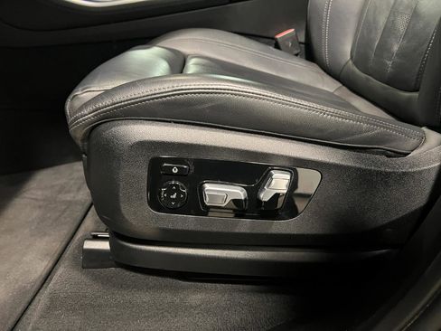 Used 2022 BMW X5 xDrive40i w/ M Sport Package image 26