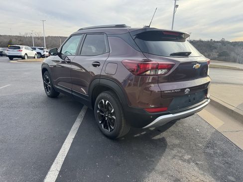 Used 2023 Chevrolet TrailBlazer LT w/ Convenience Package image 3