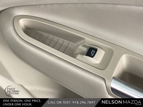 Used 2013 Ford C-MAX SEL image 47