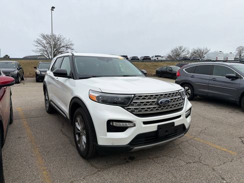 Used 2022 Ford Explorer Limited w/ Equipment Group 301A image 3