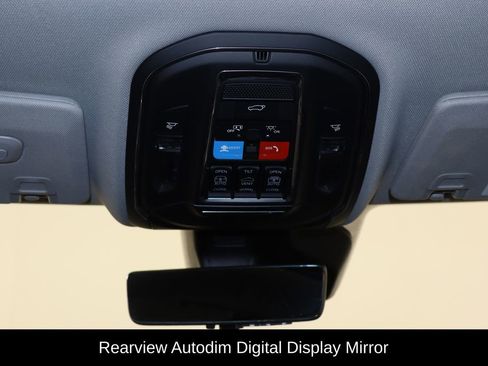 Used 2023 Jeep Grand Cherokee Limited w/ Luxury Tech Group II AWD/4WD image 14