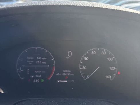 Used 2023 Honda HR-V LX image 19