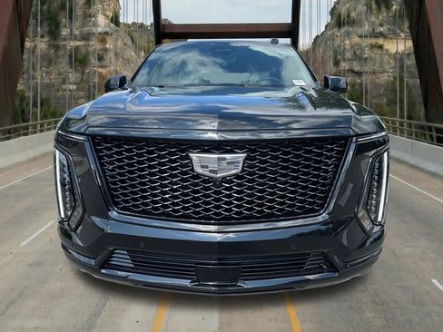 New 2026 Cadillac Escalade Platinum Sport w/ LPO, ONYX Package AWD/4WD image 2