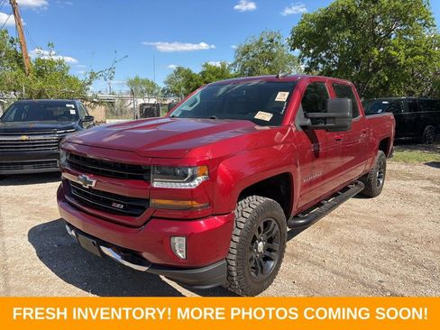 Used 2018 Chevrolet Silverado 1500 LT w/ All Star Edition image 3