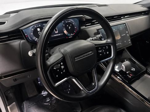 Used 2024 Land Rover Range Rover Sport SE AWD/4WD image 10