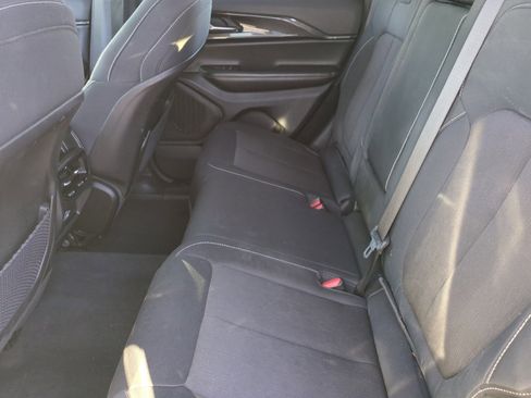 Certified 2023 Jeep Grand Cherokee Laredo image 17