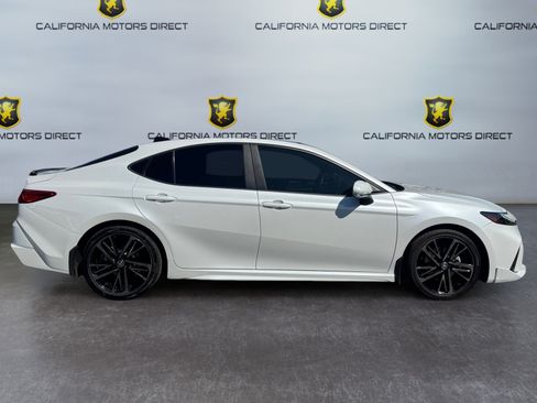 Used 2025 Toyota Camry XSE FWD image 6