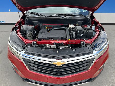 Used 2024 Chevrolet Equinox LT image 28