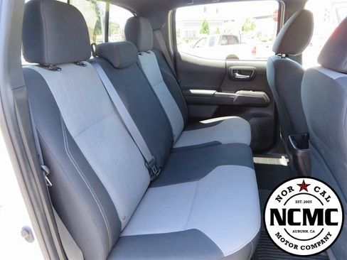 Used 2021 Toyota Tacoma TRD Sport image 51