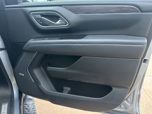 Used 2024 Chevrolet Suburban Z71 w/ Luxury Package image 45