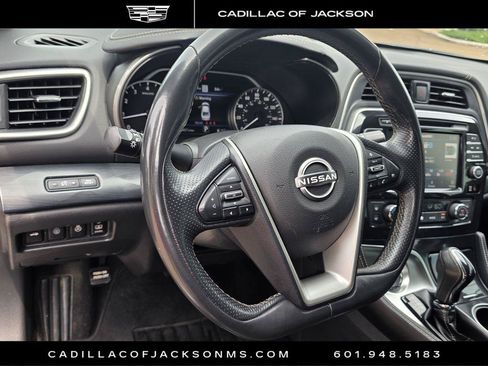 Used 2023 Nissan Maxima Platinum w/ Sport Mat Group FWD image 10