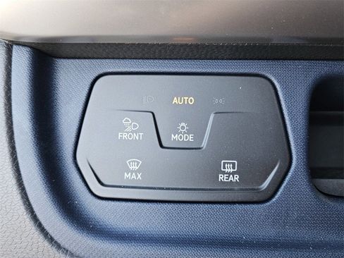 New 2025 Volkswagen ID. Buzz Pro S image 39