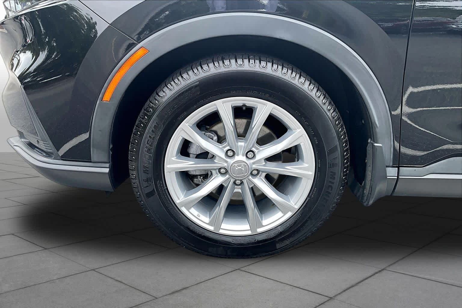 Used 2023 Honda CR-V EX-L image 11