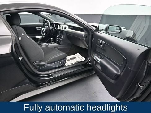 Used 2018 Ford Mustang GT w/ Black Accent Pkg RWD image 13