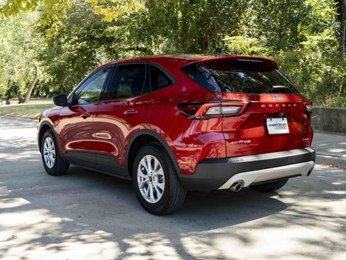 Used 2025 Ford Escape Active FWD image 7