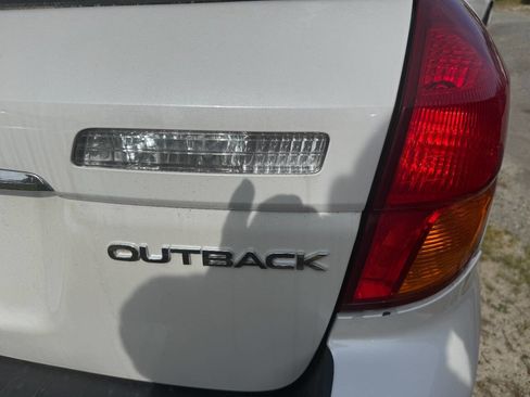 Used 2006 Subaru Outback 2.5i image 17