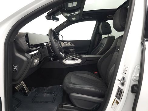 Certified 2025 Mercedes-Benz GLS 63 AMG 4MATIC image 8