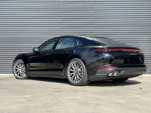 New 2026 Porsche Panamera 4 image 3